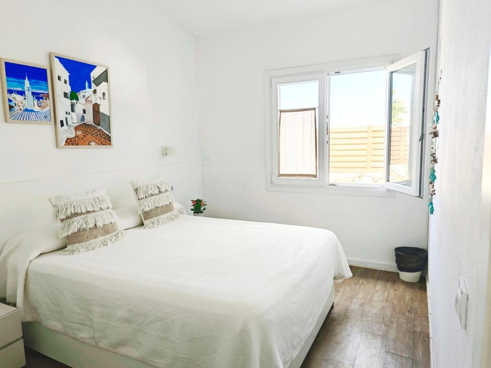 Es Canto Cala Blanca  Exterior photo